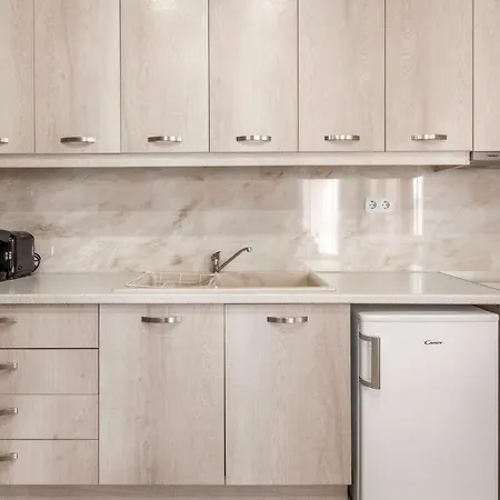 Avra In Center - 50m To Apartamento *