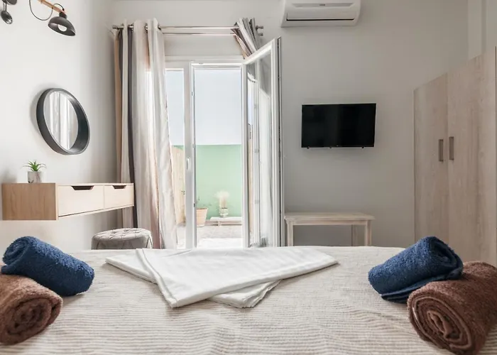 Avra In Center - 50m To *